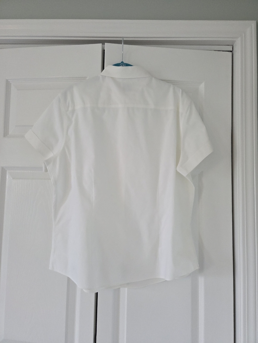 Brooks Brothers Classic White Short-Sleeve Button-Up No Iron Shirt - Picture 2 of 7